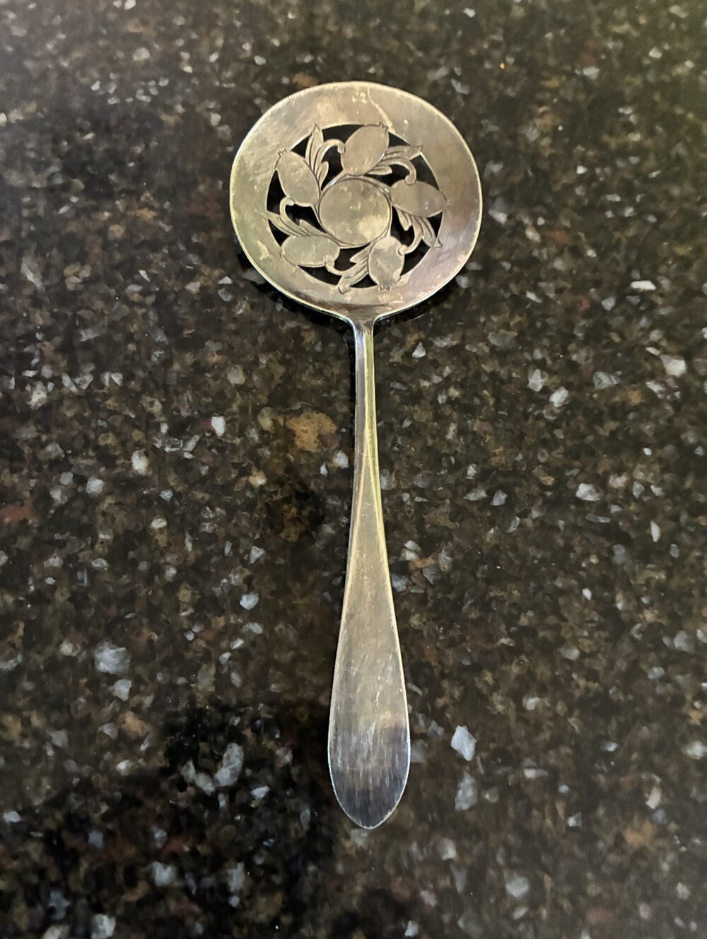 Vintage International Silver Original Rogers Pierced Tomato Server Spoon Silverp